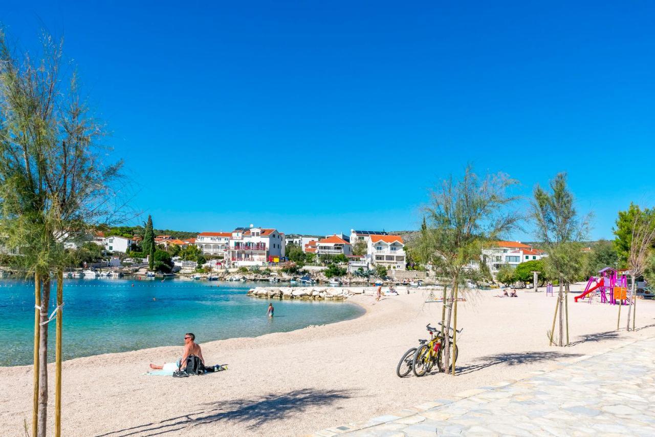 Apartments Luka โรกอซนิซา ภายนอก รูปภาพ