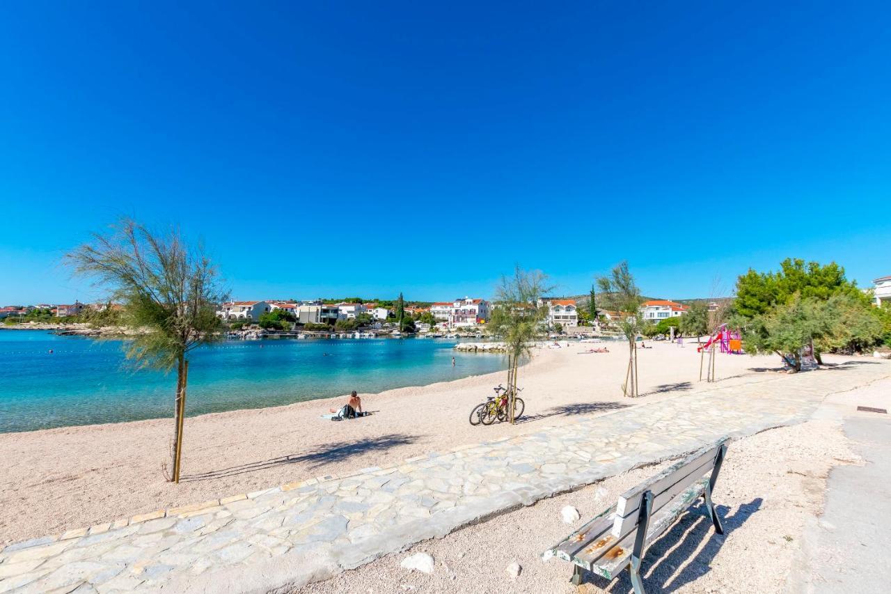 Apartments Luka โรกอซนิซา ภายนอก รูปภาพ